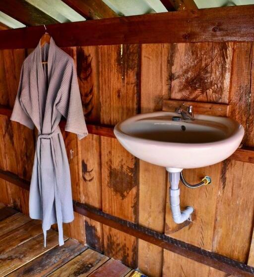 פנסיון Beach House Cambodia