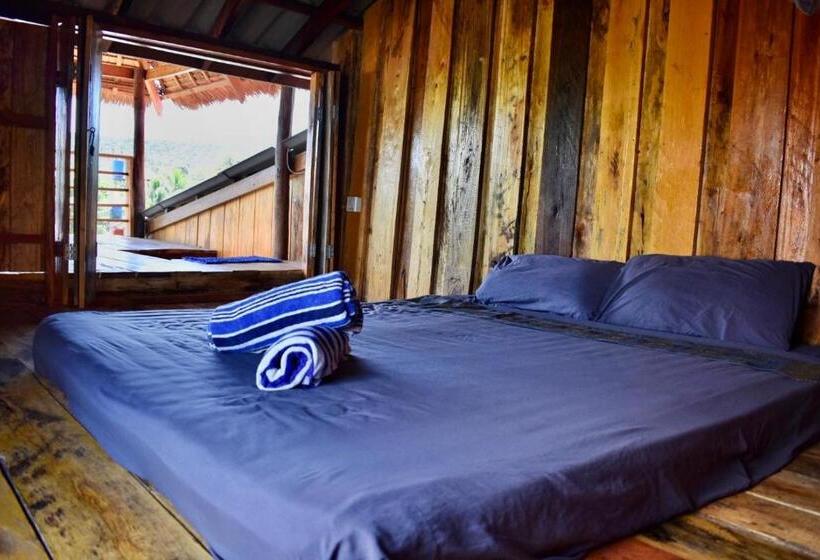 פנסיון Beach House Cambodia