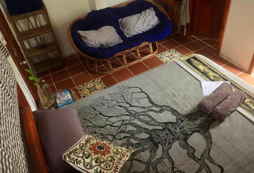 פנסיון Beach House Cambodia