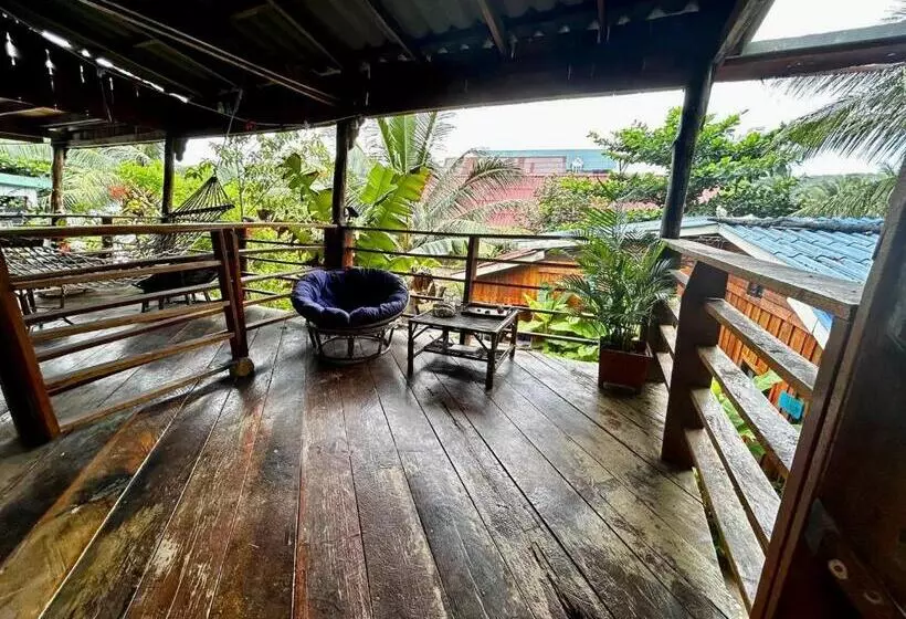 ペンション Beach House Cambodia