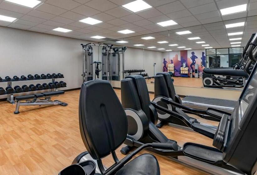 בית מלון כפרי Hyatt Place Anchorage Midtown