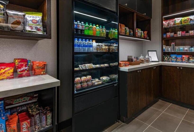 בית מלון כפרי Hyatt Place Anchorage Midtown