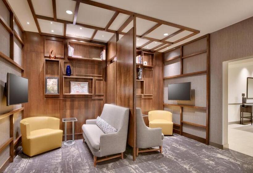 בית מלון כפרי Hyatt Place Anchorage Midtown