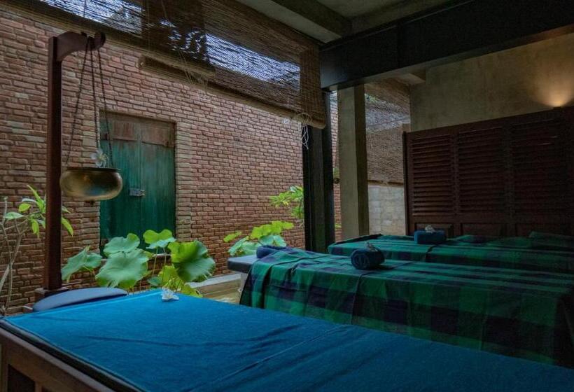 Ayur Ayur Resort & Ayurveda Retreat