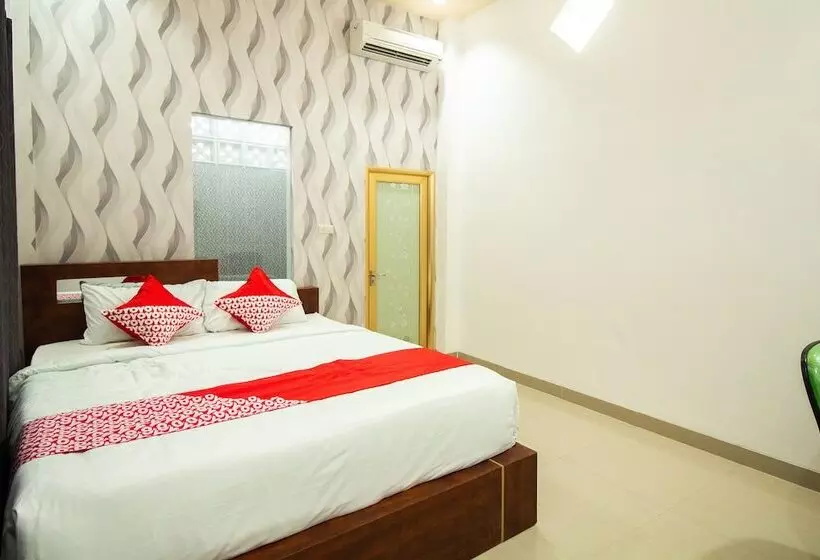 Hotelli Oyo 716 Iciw Iciw Exclusive Homestay