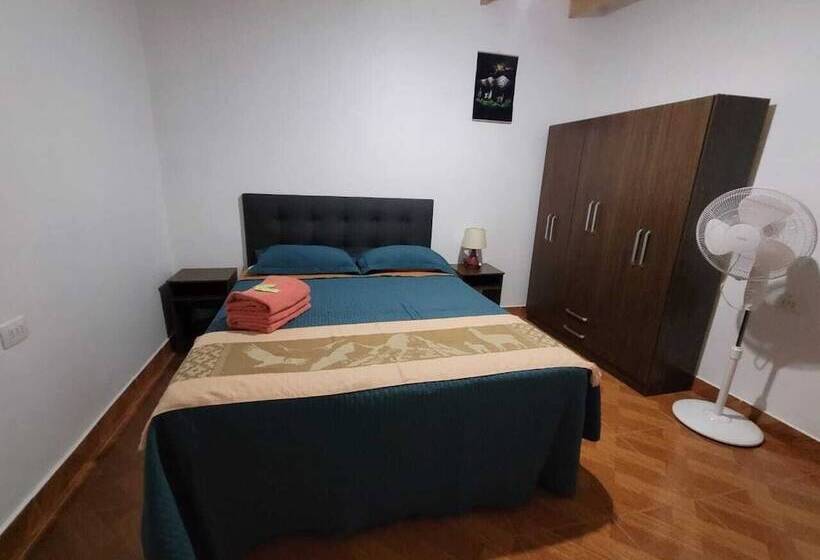 پانسیون Hostal Sairi