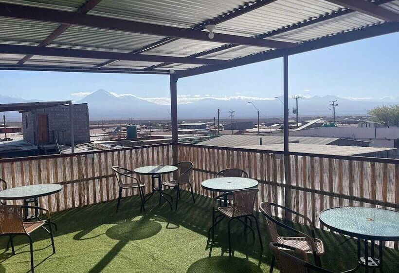 پانسیون Hostal Sairi