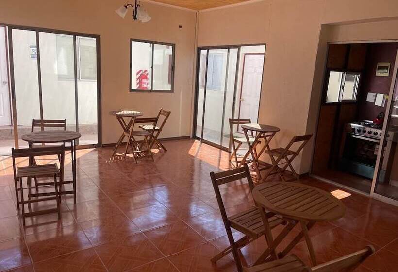 پانسیون Hostal Sairi