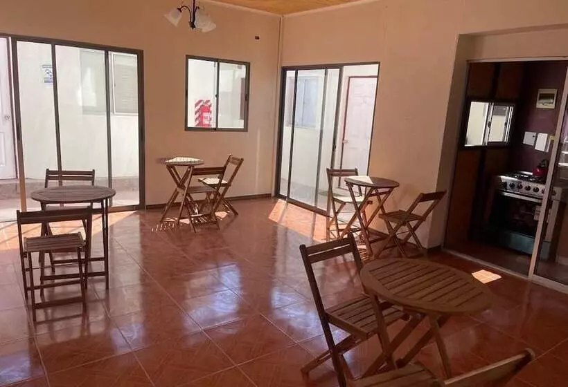 پانسیون Hostal Sairi
