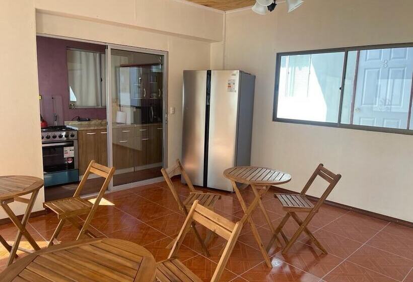 پانسیون Hostal Sairi