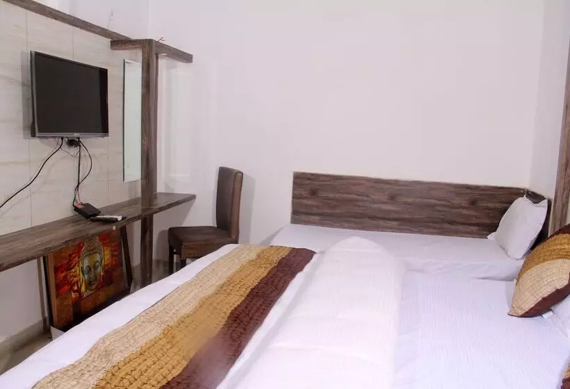 پانسیون New Frontier