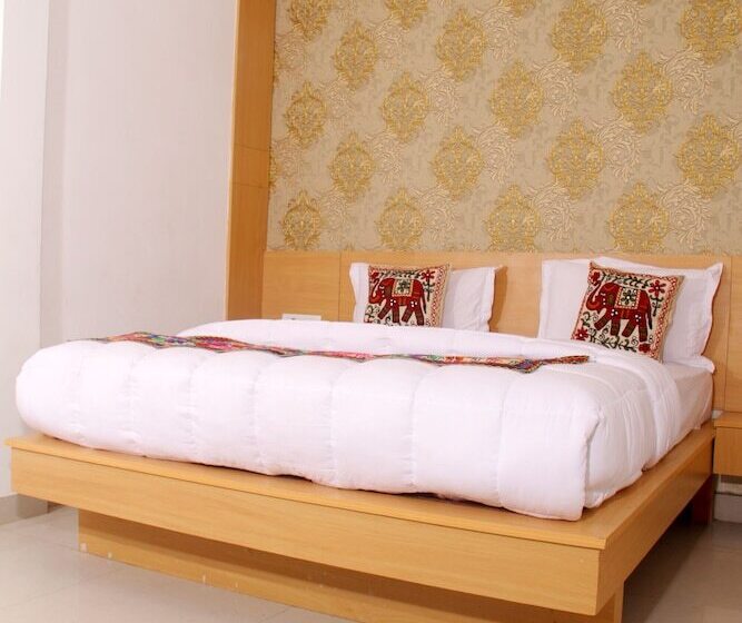 פנסיון New Frontier