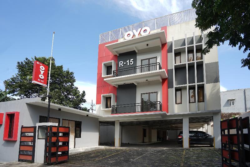 Hotel Oyo 748 R15
