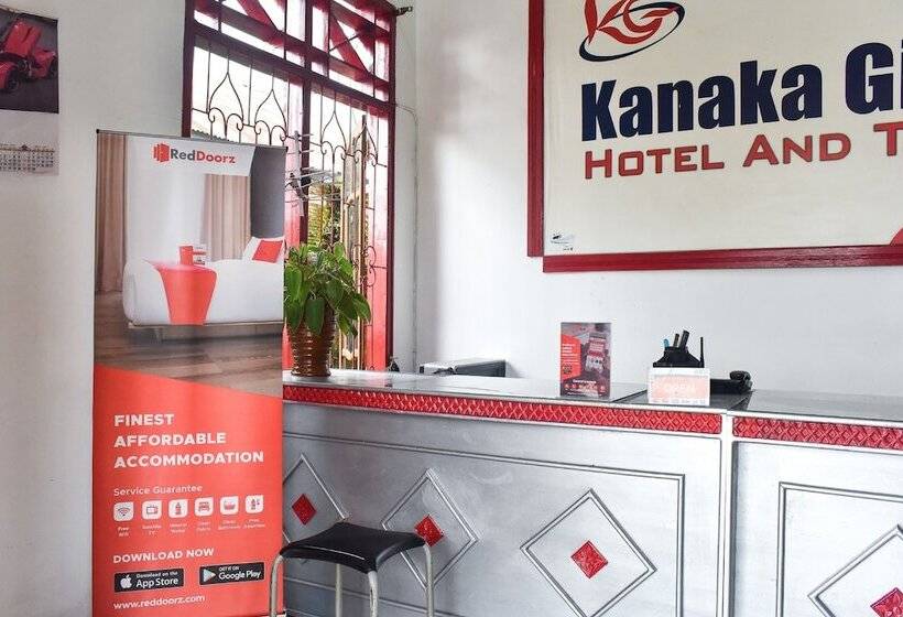 בית מלון כפרי Reddoorz Near Sultan Hasanuddin Airport 2