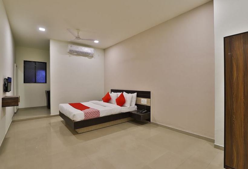 Oyo Flagship 30791 Hotel Shagun