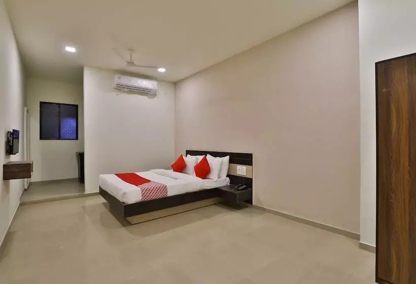 Oyo Flagship 30791 Hotel Shagun
