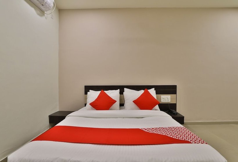Oyo Flagship 30791 Hotel Shagun