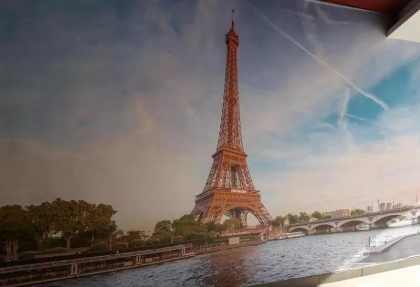ホテル Eiffel
