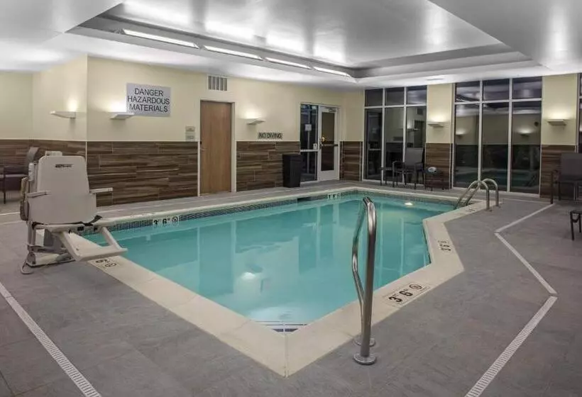 Hotelli Fairfield Inn & Suites By Marriott Indianapolis Greenfield