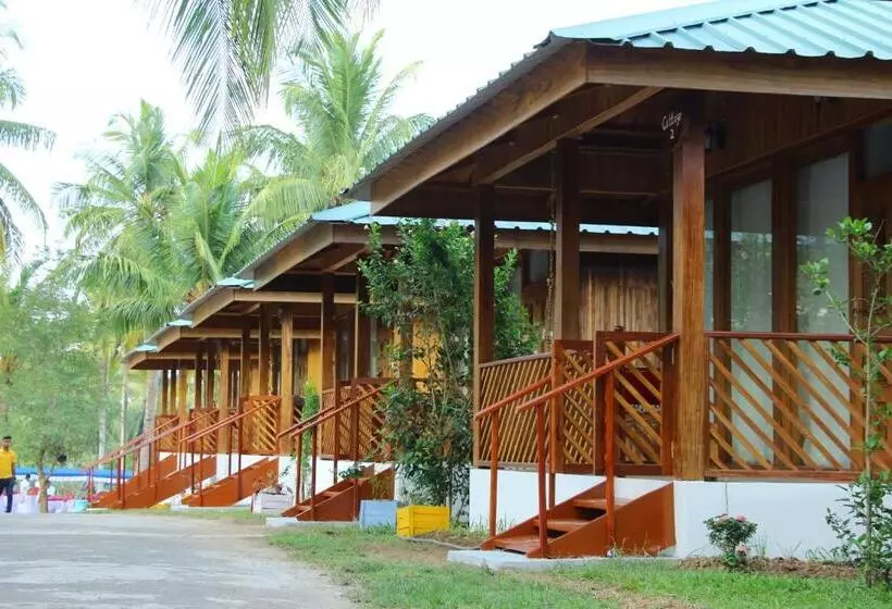 هتل Rainforest Resort