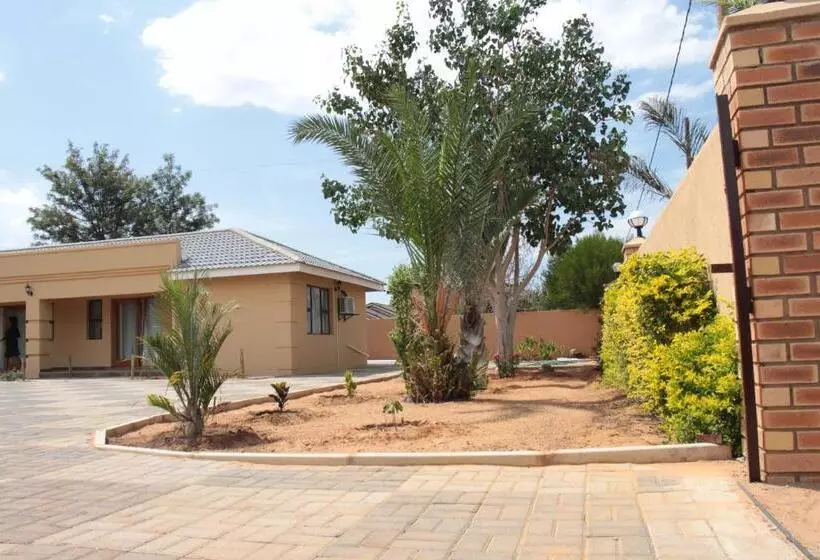 پانسیون Double L Guest Lodge Palapye