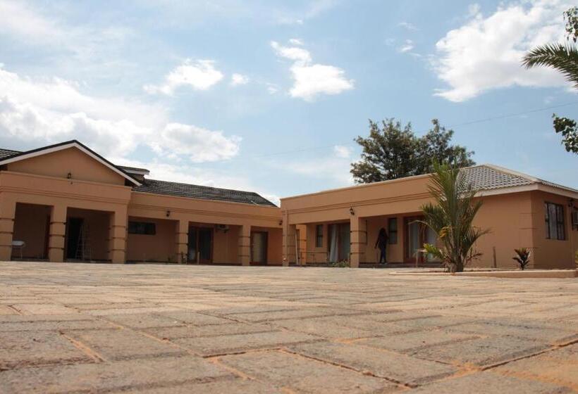 پانسیون Double L Guest Lodge Palapye