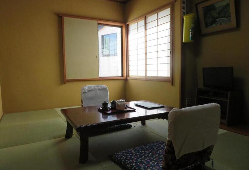 Рёкан Hakone Miyanoshita Myojokan