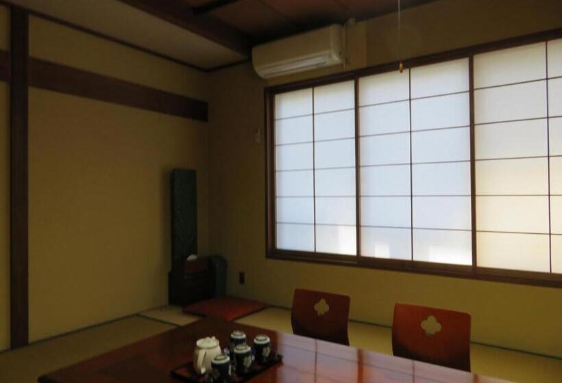 Рёкан Hakone Miyanoshita Myojokan