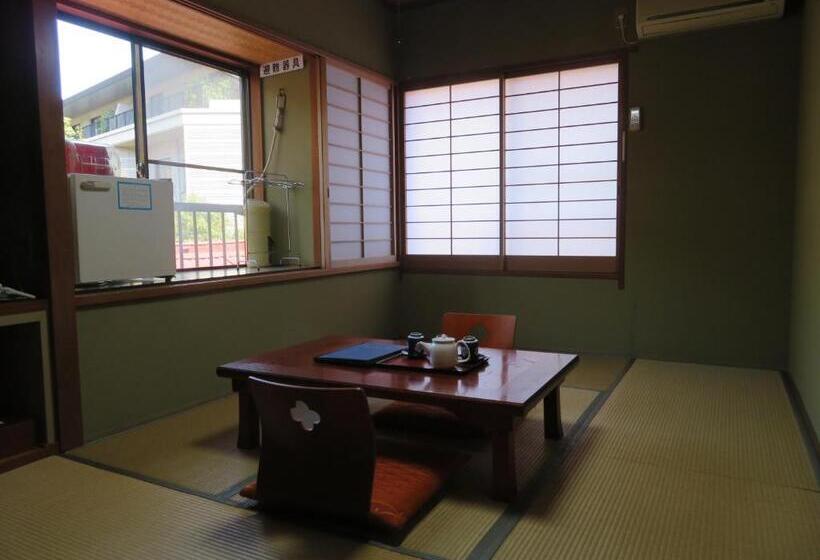 Рёкан Hakone Miyanoshita Myojokan