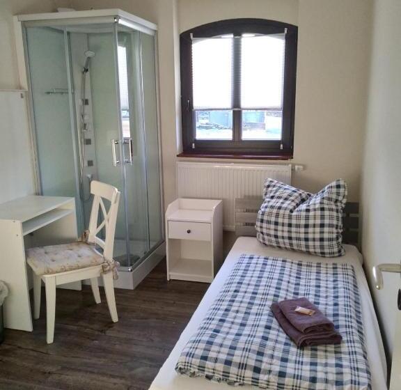 הוסטל Turmklause