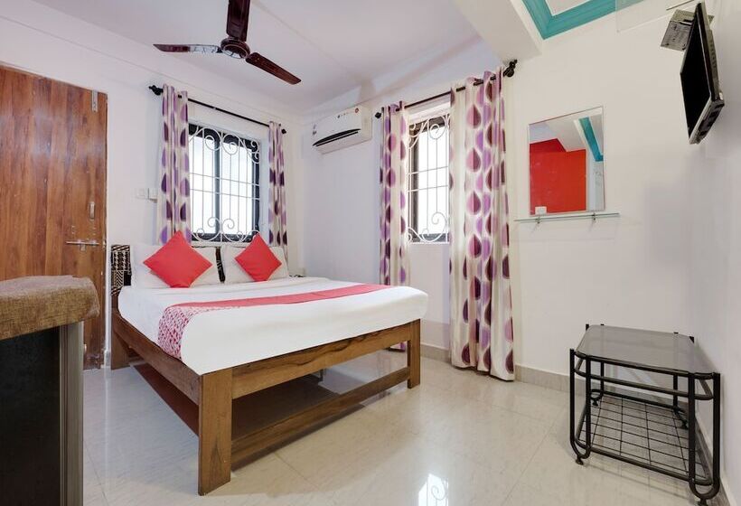 Hotel Oyo 3400 Waves 18