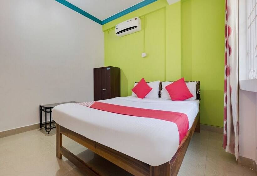 Hotel Oyo 3400 Waves 18