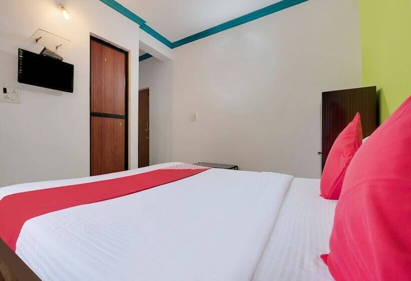 Hotel Oyo 3400 Waves 18