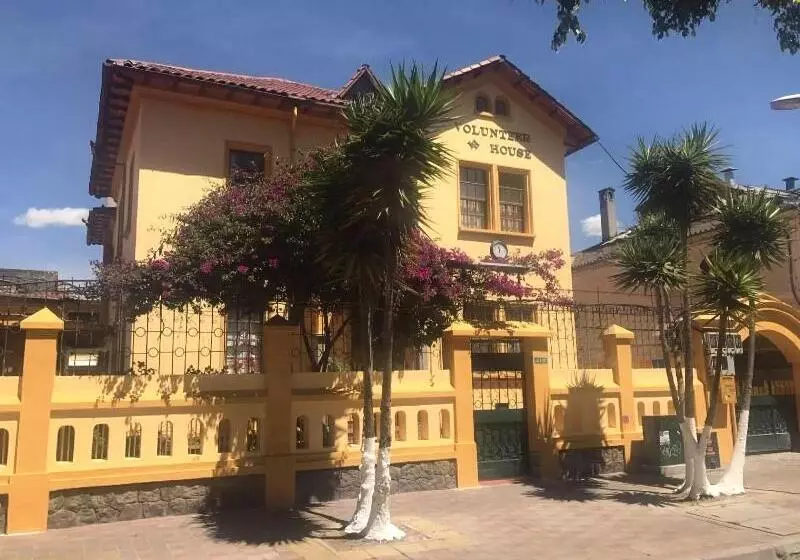 پانسیون Hostal Volunteer House
