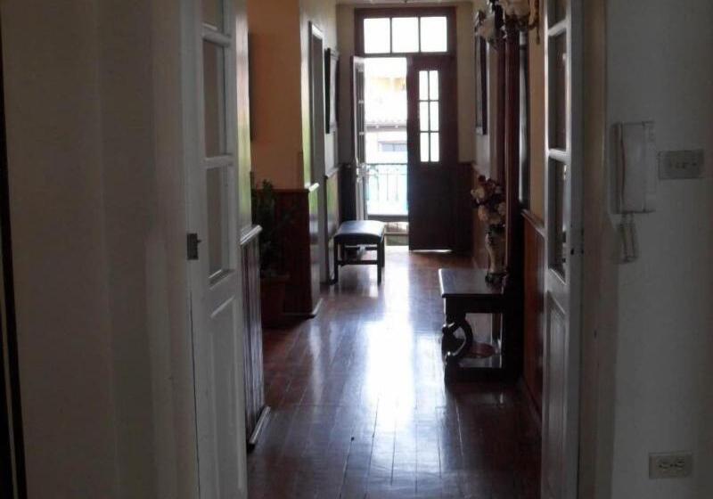 Panzió Hostal Volunteer House