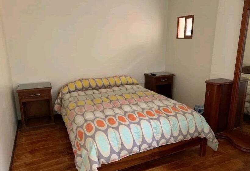 Panzió Hostal Volunteer House