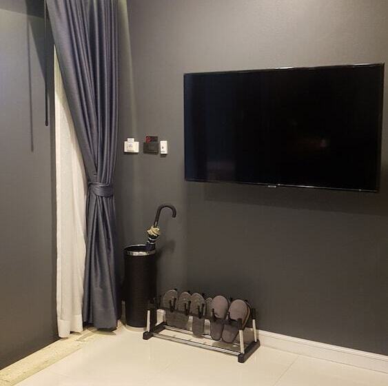 פנסיון Sea Room S At Patong