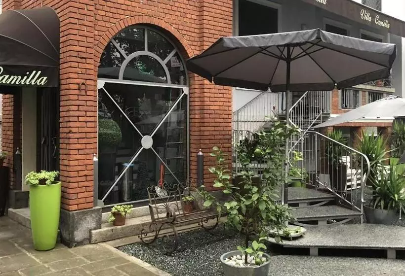 تختخواب و صبحانه Villa Camilla Milano