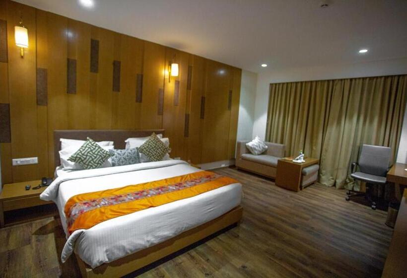 Citadel Hotel By Vinnca