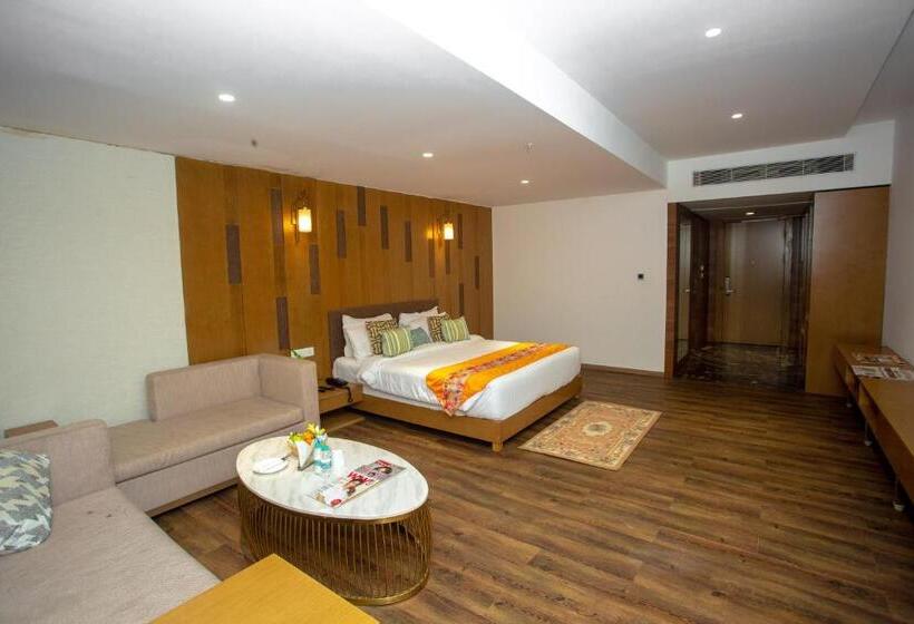 Citadel Hotel By Vinnca