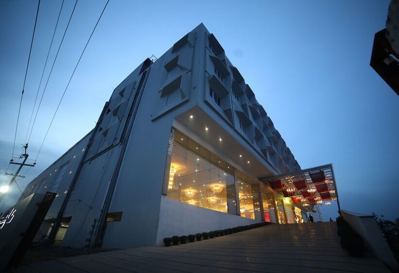 Citadel Hotel By Vinnca