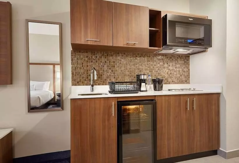 Hotelli Fairfield Inn & Suites Silao Guanajuato Airport