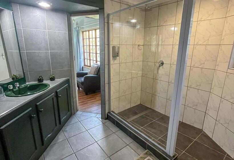 ペンション Amatola Mountain View