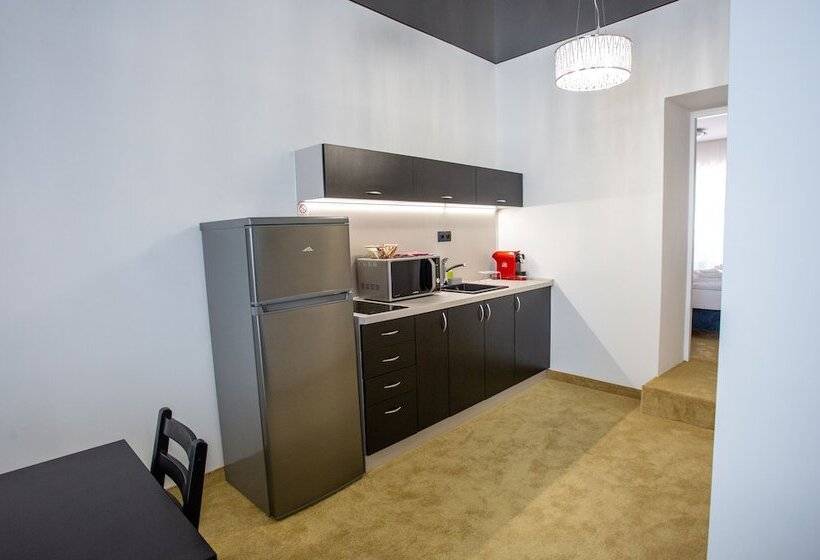 Apart Hotel Golden Apartments