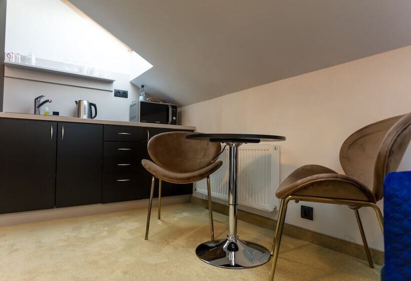 Apart Hotel Golden Apartments