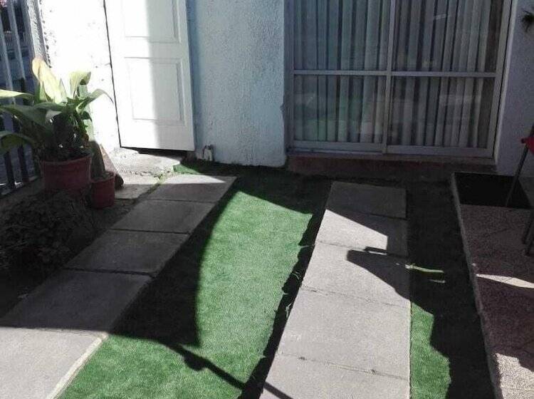 تختخواب و صبحانه La Ruta Del Jazz