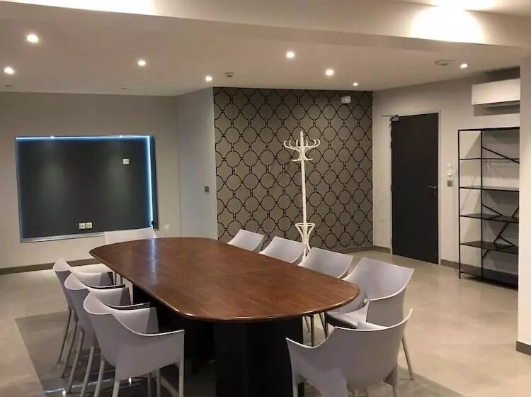 Hotelli L Ange De La Vallee