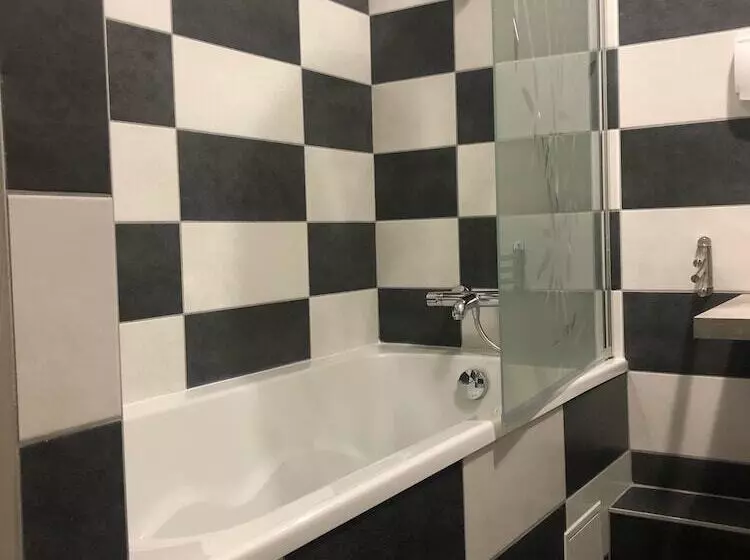 Hotelli L Ange De La Vallee