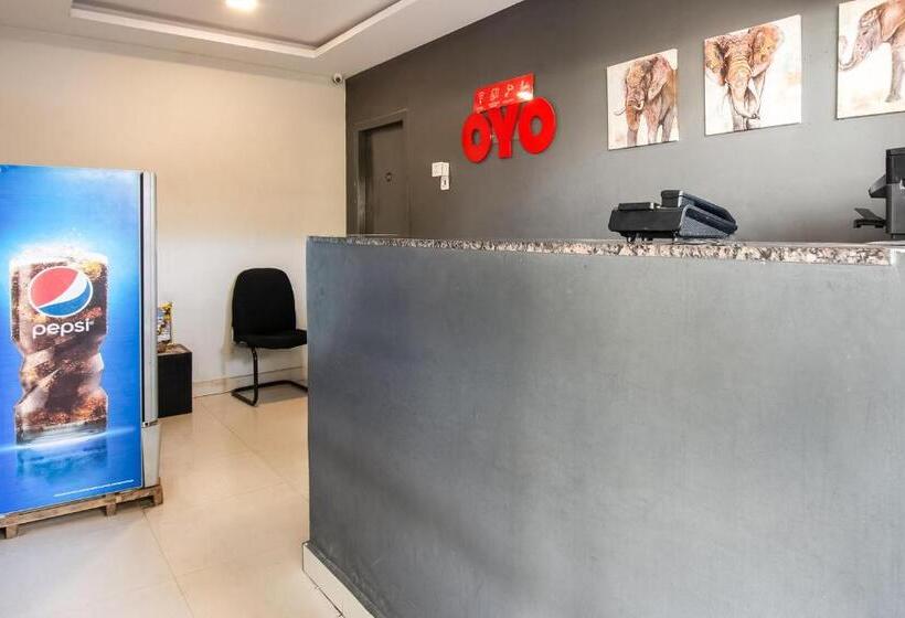 هتل Oyo 22450 Akshaya Palace