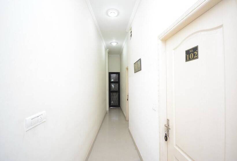 Hotel Oyo 36054 Nanda Lodge